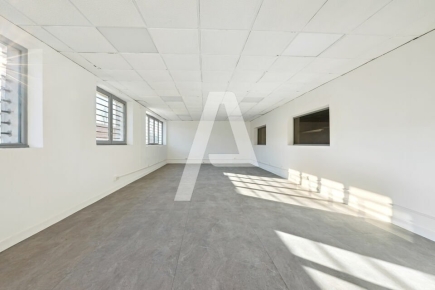 Activités / entrepôts à louer – EMERAINVILLE (77184) – 5