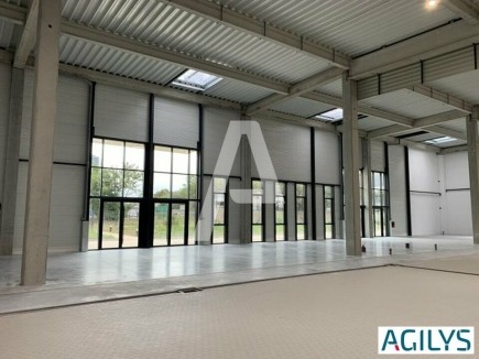 Activités / entrepôts à louer – SUCY-EN-BRIE (94370) – 5
