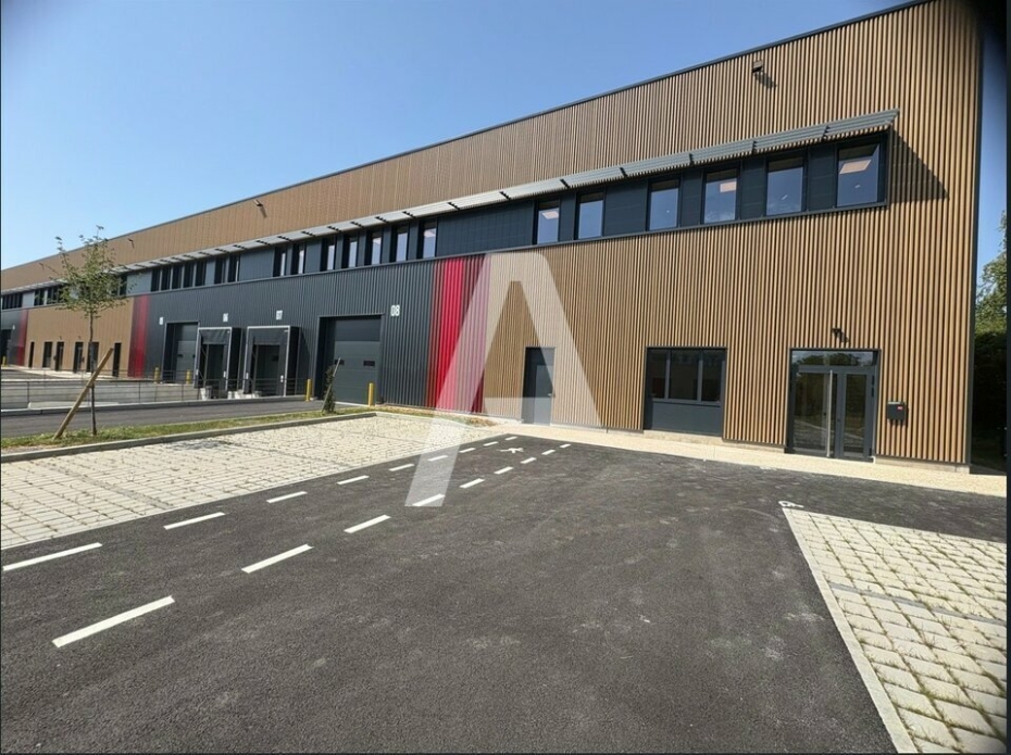 Activités / entrepôts à louer – MITRY-MORY (77290) – 1