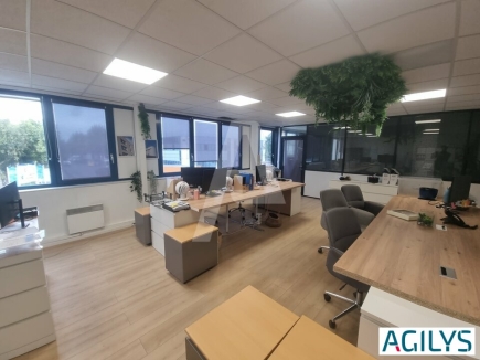 Activités / entrepôts à louer – FRESNES (94260) – 1