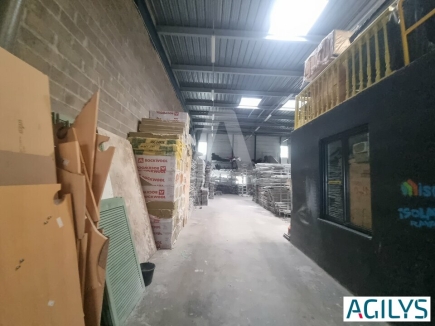Activités / entrepôts à louer – FRESNES (94260) – 3