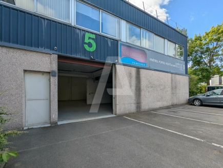 Activités / entrepôts à louer – WISSOUS (91320) – 2