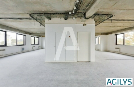 Bureaux à louer – BONNEUIL-SUR-MARNE (94380) – 1