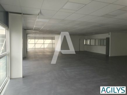 Activités / entrepôts à louer – CHAMPIGNY-SUR-MARNE (94500) – 2