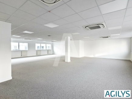 Bureaux à louer – MASSY (91300) – 1
