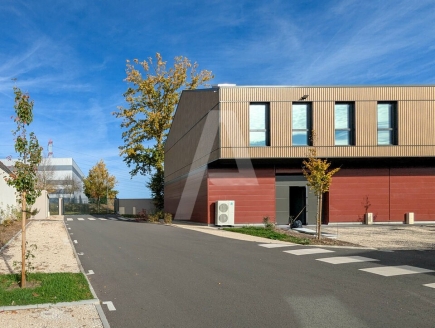 Activités / entrepôts à vendre – MARCOUSSIS (91460) – 3