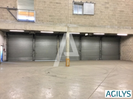 Activités / entrepôts à louer – COMBS LA VILLE (77380) – 1