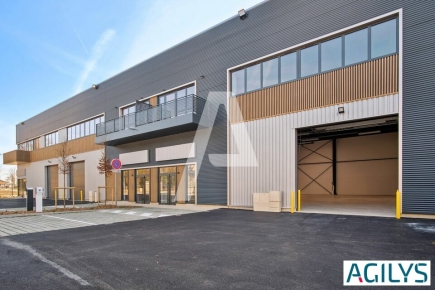 Activités / entrepôts à louer – CHALIFERT (77144) – 2