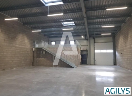 Activités / entrepôts à louer – CROISSY BEAUBOURG (77183) – 3