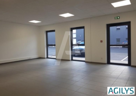 Activités / entrepôts à louer – CROISSY BEAUBOURG (77183) – 3