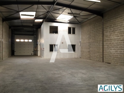 Activités / entrepôts à louer – PONTAULT COMBAULT (77340) – 2