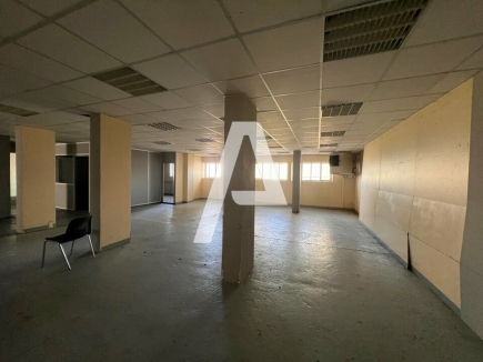 Activités / entrepôts à louer – LAGNY-SUR-MARNE (77400) – 1