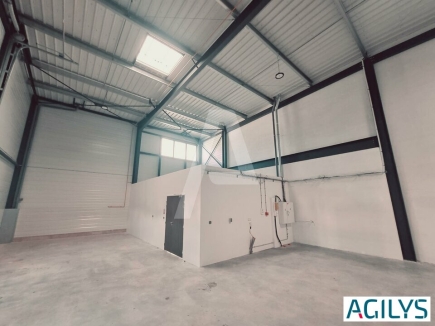 Activités / entrepôts à louer – SAVIGNY LE TEMPLE (77176) – 2