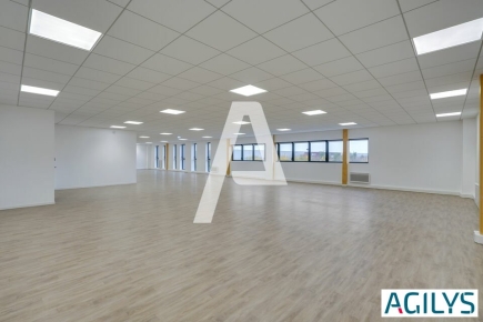 Activités / entrepôts à louer – BRIE-COMTE-ROBERT (77170) – 5