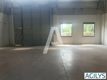 Activités / entrepôts à louer – Lognes (77185) – 1