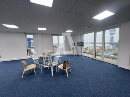 Activités / entrepôts à louer – MOISSY CRAMAYEL (77550) – 5