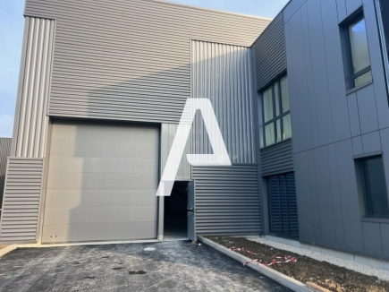 Activités / entrepôts à louer – COURTRY (77181) – 1