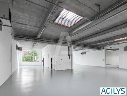 Activités / entrepôts à louer – LA VERRIERE (78320) – 3