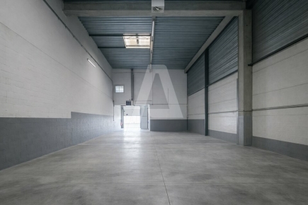 Activités / entrepôts à louer – BOIS D'ARCY (78390) – 5