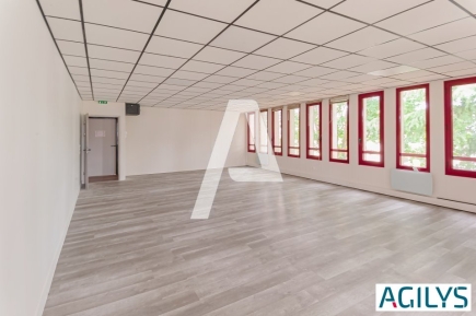 Bureaux à louer – LES ULIS (91140) – 1