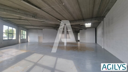Activités / entrepôts à louer – VILLEJUST (91140) – 5