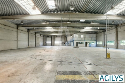 Activités / entrepôts à louer – CHILLY MAZARIN (91380) – 2