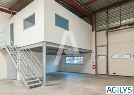Activités / entrepôts à louer – LISSES (91090) – 2