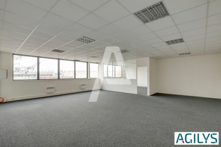 Activités / entrepôts à louer – LISSES (91090) – 3