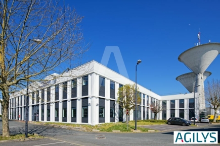 Activités / entrepôts à louer – VILLEBON SUR YVETTE (91140) – 2