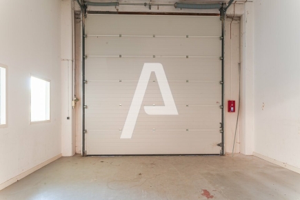 Activités / entrepôts à louer – VILLEBON SUR YVETTE (91940) – 1