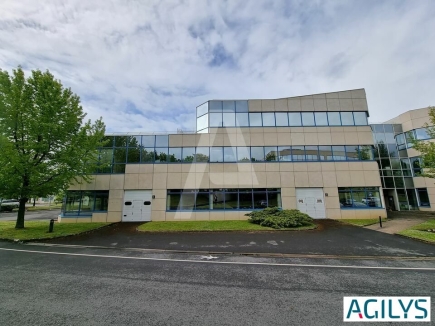 Activités / entrepôts à louer – LES ULIS (91940) – 3