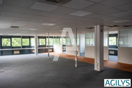 Activités / entrepôts à louer – VILLEBON-SUR-YVETTE (91140) – 5