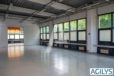 Activités / entrepôts à louer – VILLEBON-SUR-YVETTE (91140) – 3