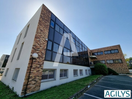 Bureaux à louer – LES ULIS (91940) – 3