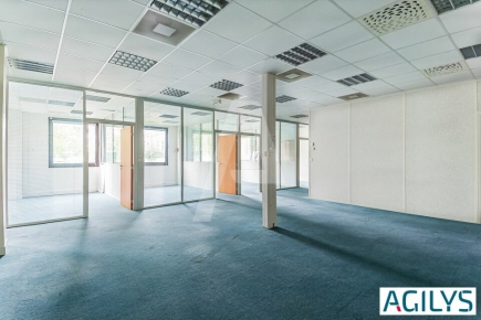 Activités / entrepôts à louer – VILLEBON SUR YVETTE (91140) – 1