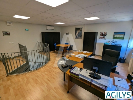 Activités / entrepôts à louer – MASSY (91300) – 3