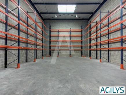 Activités / entrepôts à louer – VILLEBON-SUR-YVETTE (91140) – 3