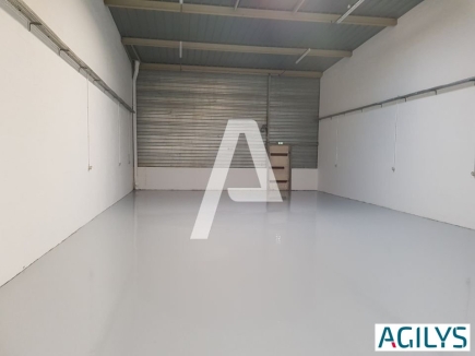 Activités / entrepôts à louer – CHILLY MAZARIN (91380) – 1