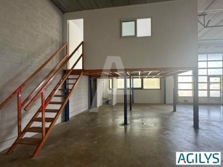 Activités / entrepôts à vendre – VILLEBON SUR YVETTE (91140) – 1