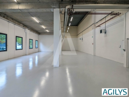 Activités / entrepôts à louer – VILLEBON SUR YVETTE (91140) – 2