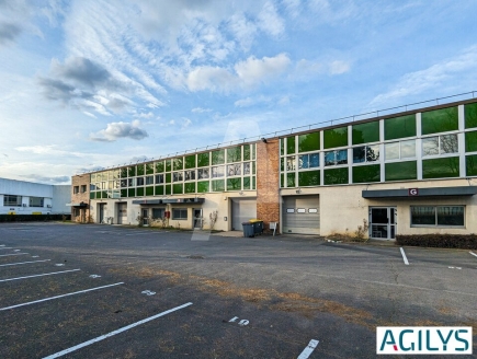 Activités / entrepôts à louer – LES ULIS (91140) – 5
