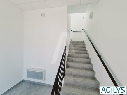 Activités / entrepôts à louer – CORBEIL ESSONNES (91100) – 3