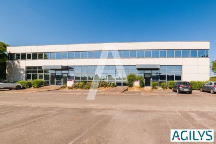 Activités / entrepôts à louer – SACLAY (91400) – 5