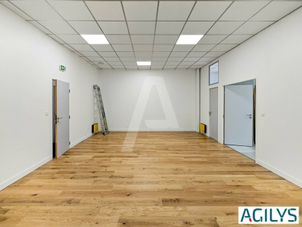 Activités / entrepôts à louer – LES ULIS (91940) – 1