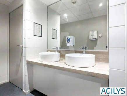 Bureaux à louer – MASSY (91300) – 3