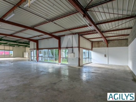 Activités / entrepôts à louer – VILLEBON SUR YVETTE (91940) – 2