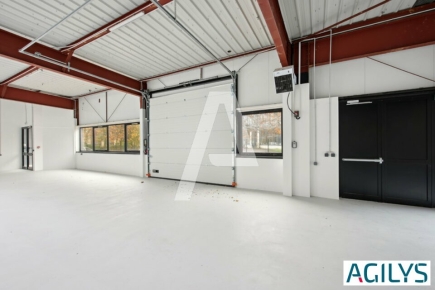 Activités / entrepôts à louer – VILLEBON SUR YVETTE (91140) – 1