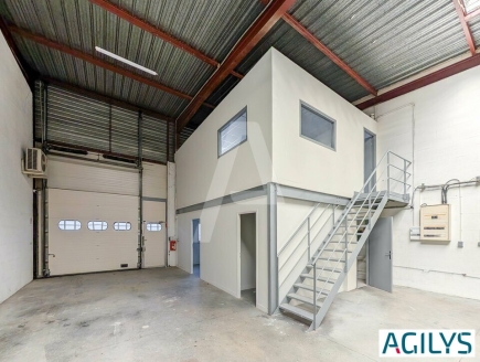 Activités / entrepôts à louer – LISSES (91090) – 1