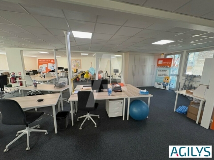 Bureaux à louer – ORSAY (91400) – 1