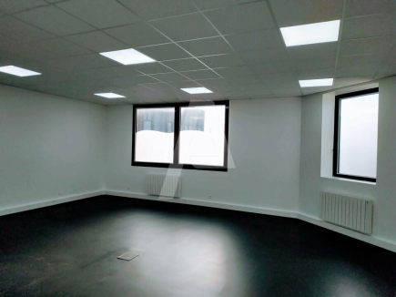 Bureaux à louer – IGNY (91430) – 3